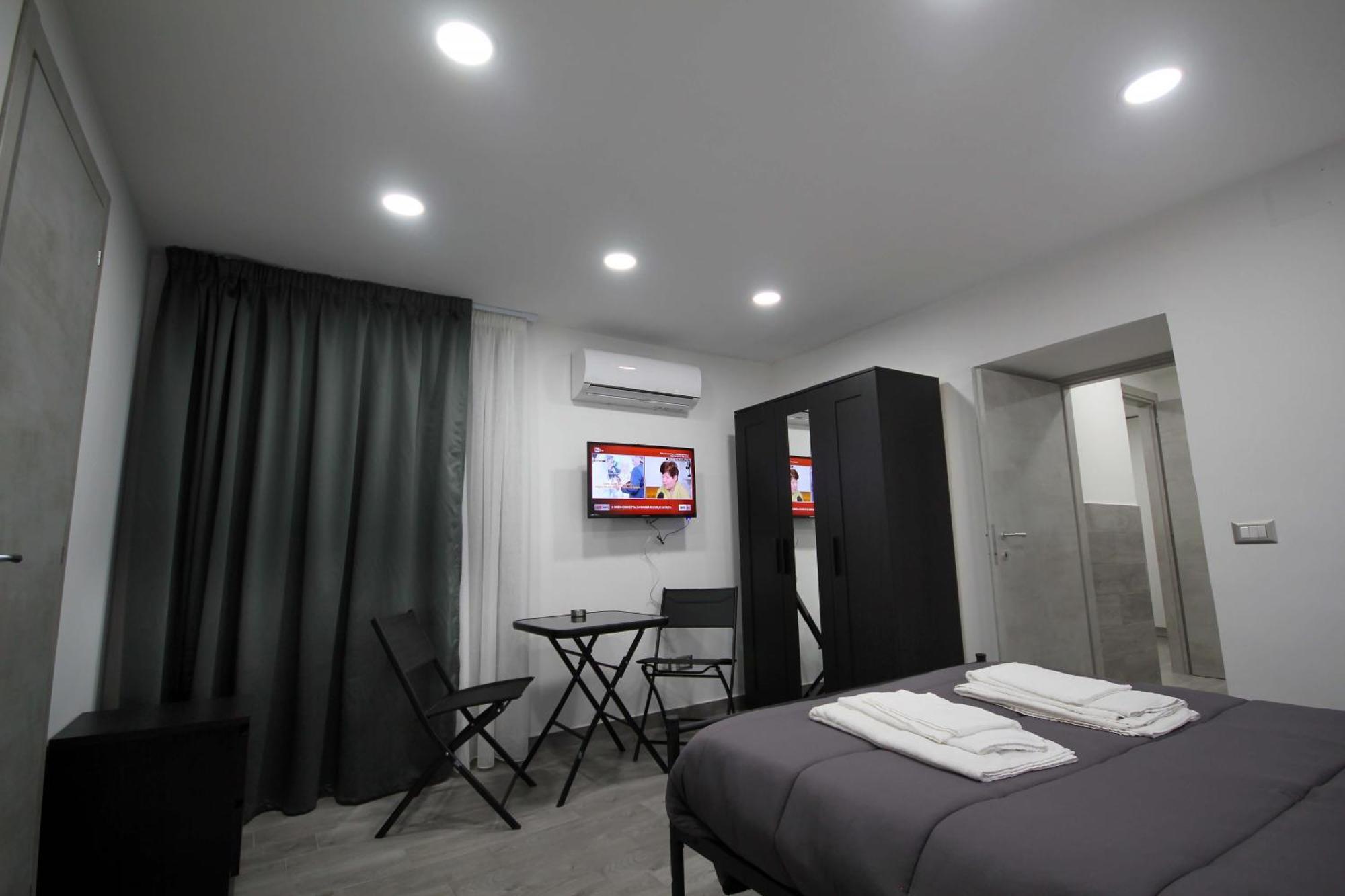 Almat Domus Apartment Napoli Phòng bức ảnh